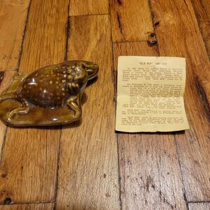 House of Webster Ceramics OLD RIP Horned Frog Toad Figurine Texas with paper des